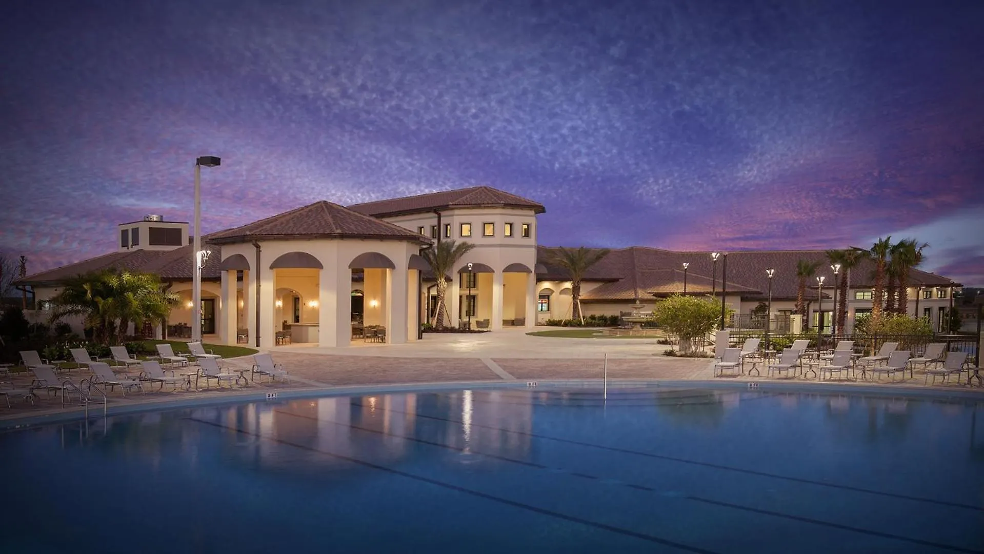 Spacious Getaway With Pool, Near Orlando Parks Davenport